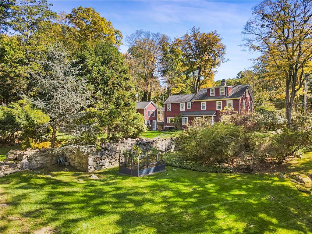 Pound Ridge, NY 10576,66 Eastwoods RD