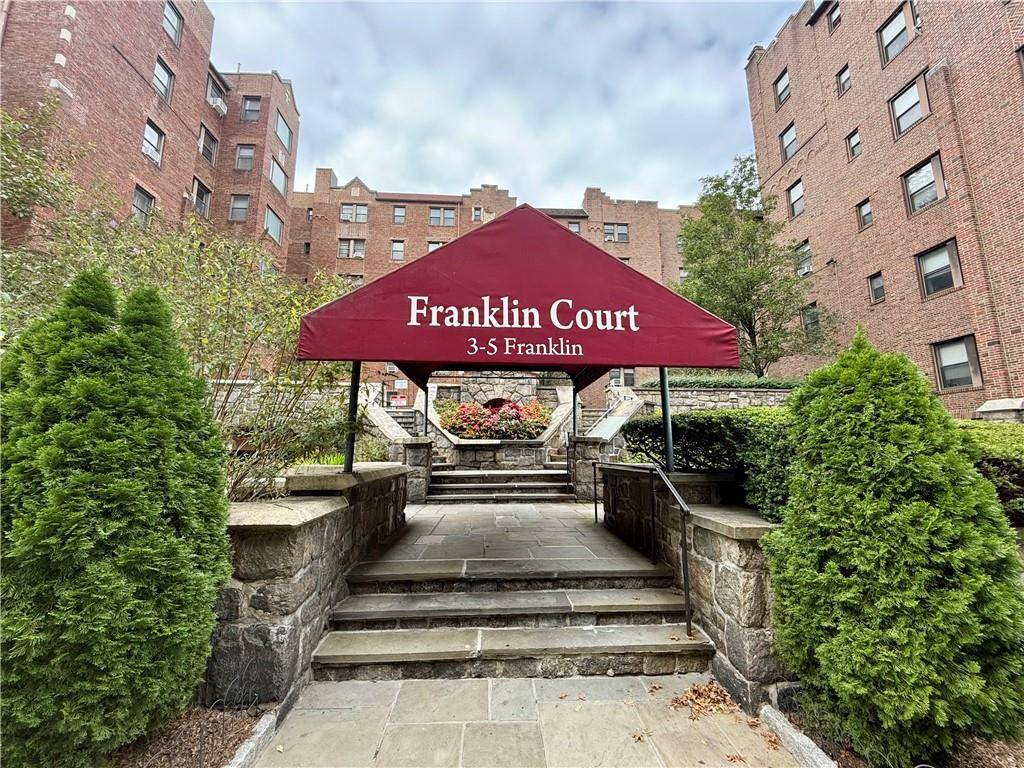 White Plains, NY 10601,3 Franklin AVE #1N