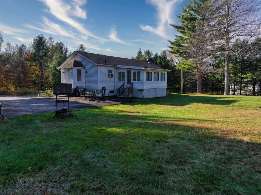 Ellenville, NY 12428,270 Camp RD