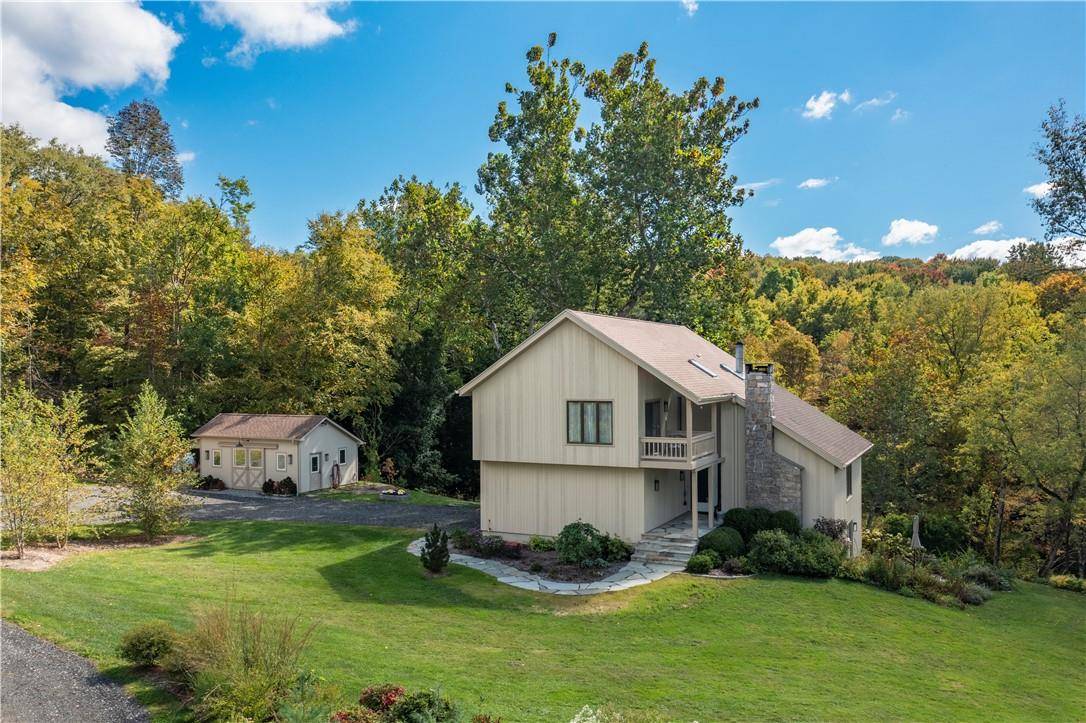 Pawling, NY 12564,206 N Quaker Hill RD