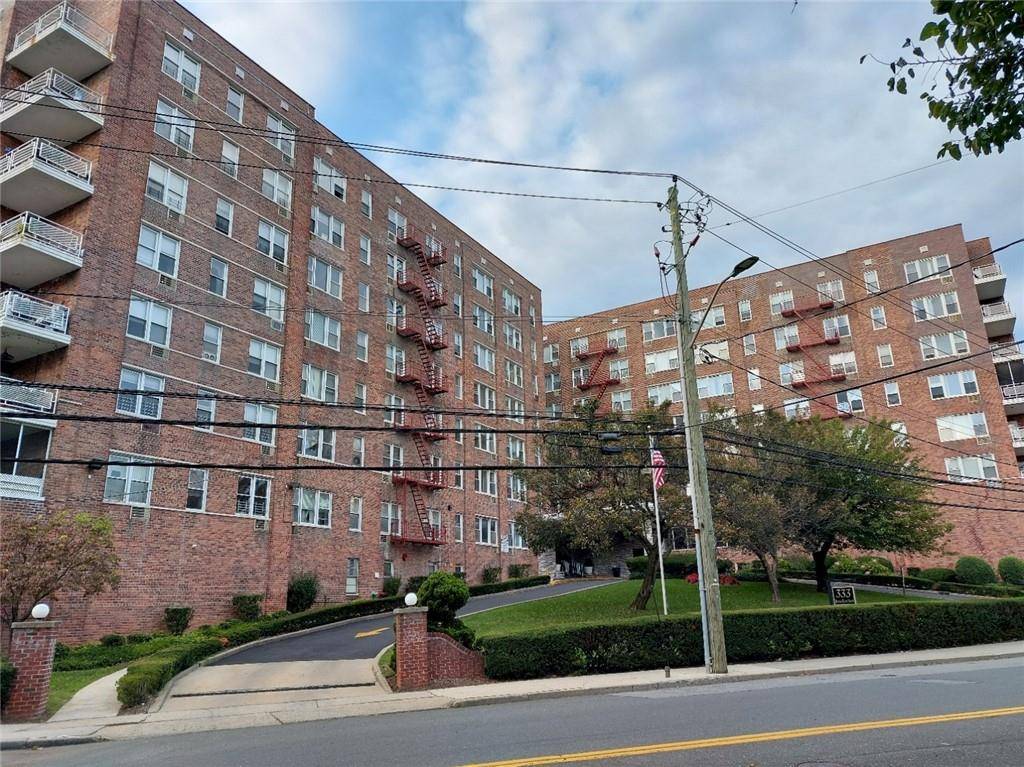 Yonkers, NY 10704,333 Bronx River RD #511