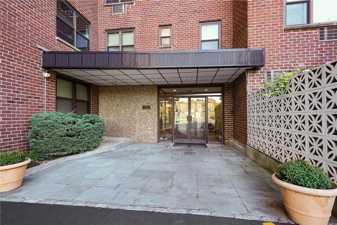 Mount Kisco, NY 10549,77 Carpenter AVE #1H