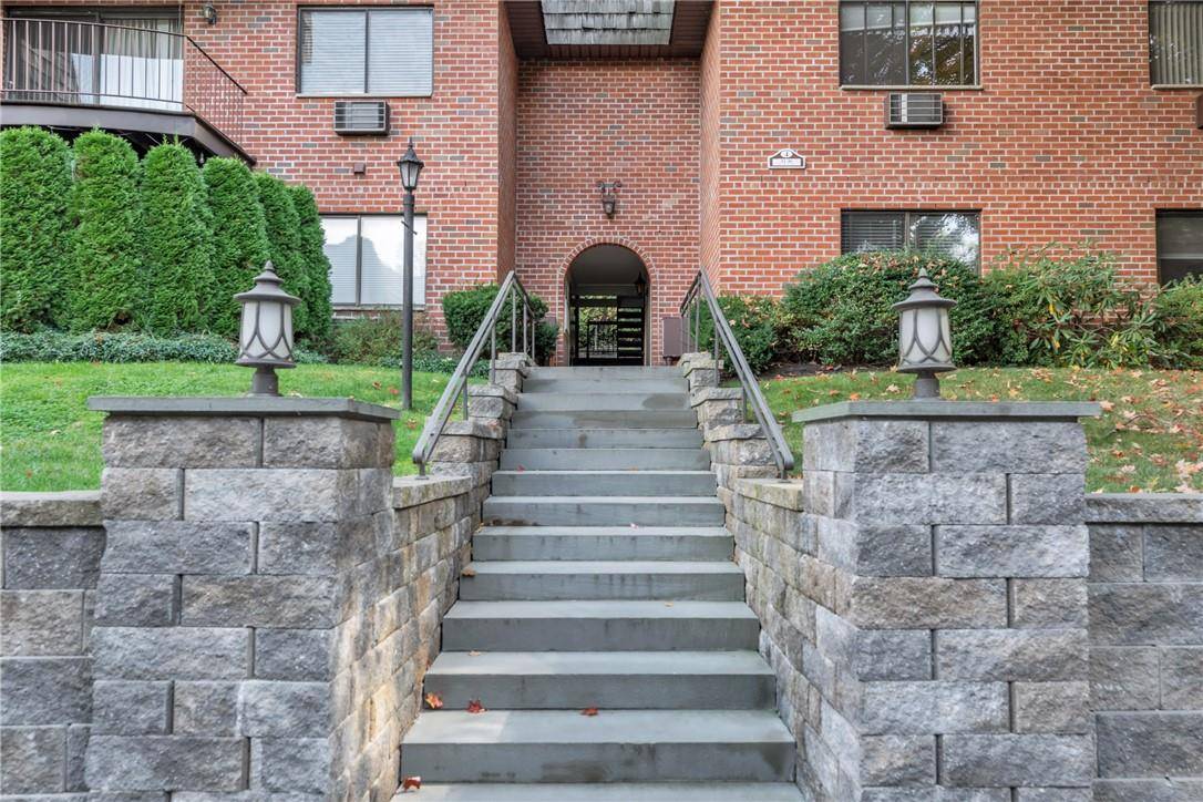 Ossining, NY 10562,4 Briarcliff Drive south #41