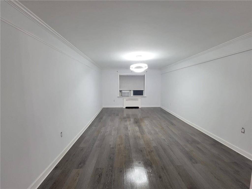 Yonkers, NY 10704,245 Bronx River Rd Bronx River RD #3E