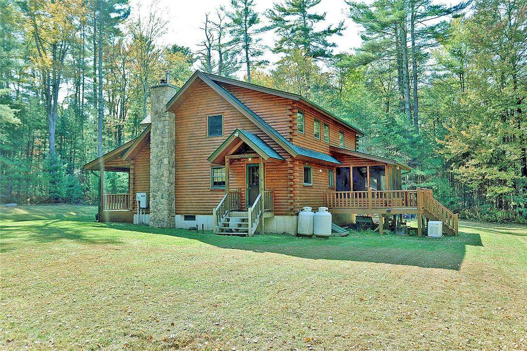 Glen Spey, NY 12737,924 Forestburgh RD