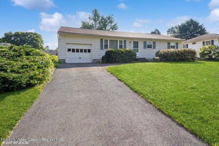 Kingston, NY 12401,18 Spring Lake Drive