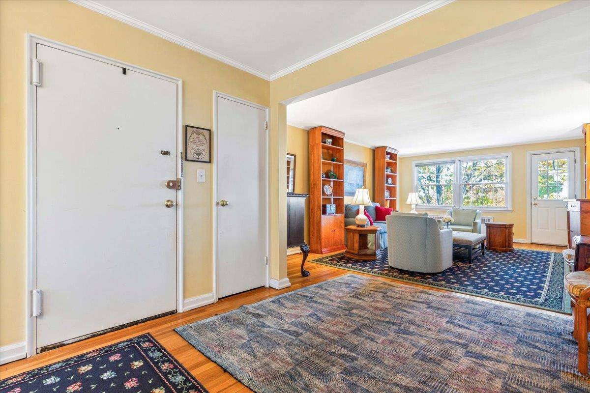 Bronxville, NY 10708,65 Rockledge RD #2H