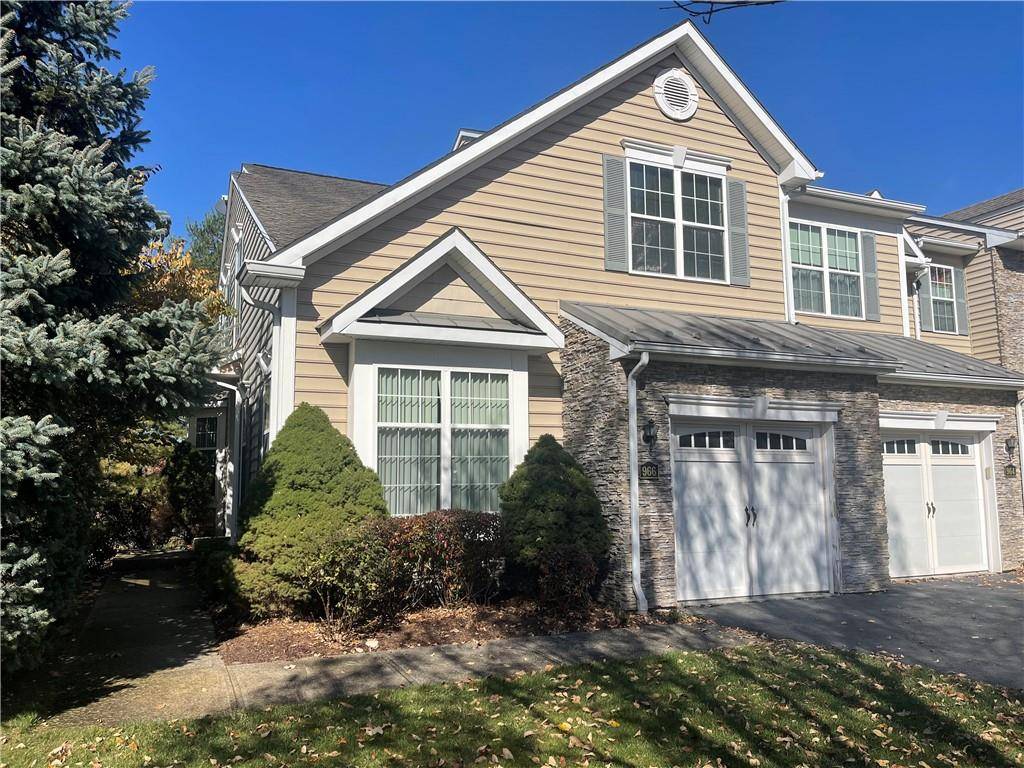 Fishkill, NY 12524,966 Huntington DR