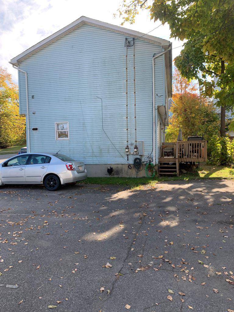 Ellenville, NY 12428,15 Essex ST #2