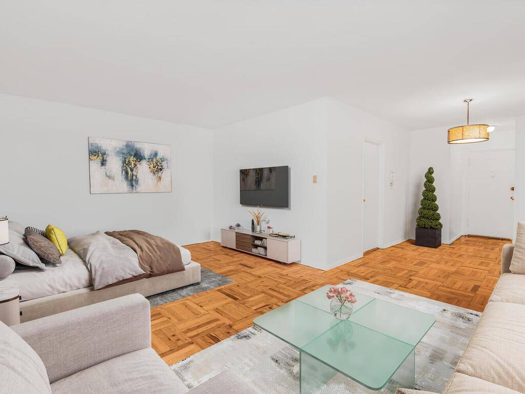 Bronx, NY 10463,2550 Independence AVE #3V