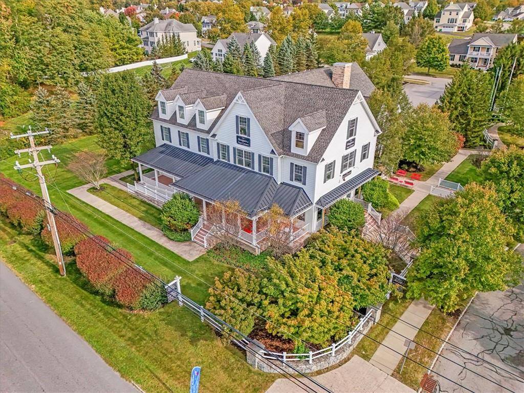 Hopewell Junction, NY 12533,1 FOUR CORNERS BLVD