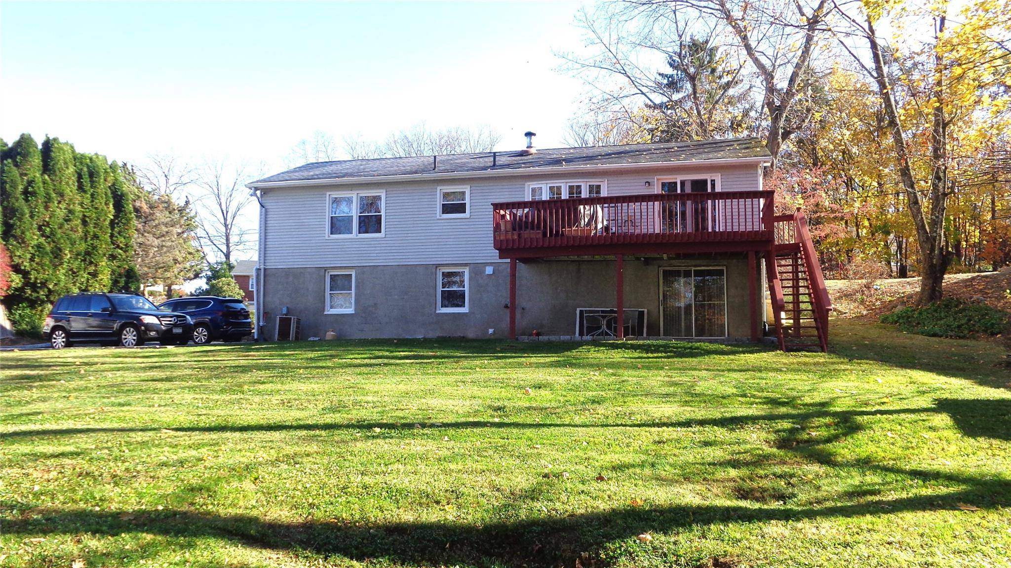 Cortlandt Manor, NY 10567,19 Tamarack DR