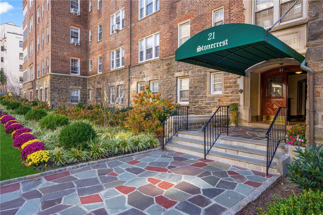 Larchmont, NY 10538,21 N Chatsworth AVE #6A