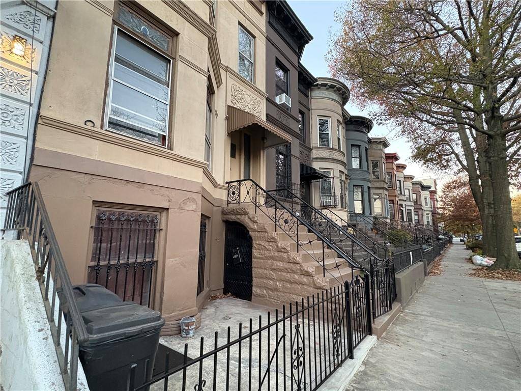 Brooklyn, NY 11233,434 Macdonough ST