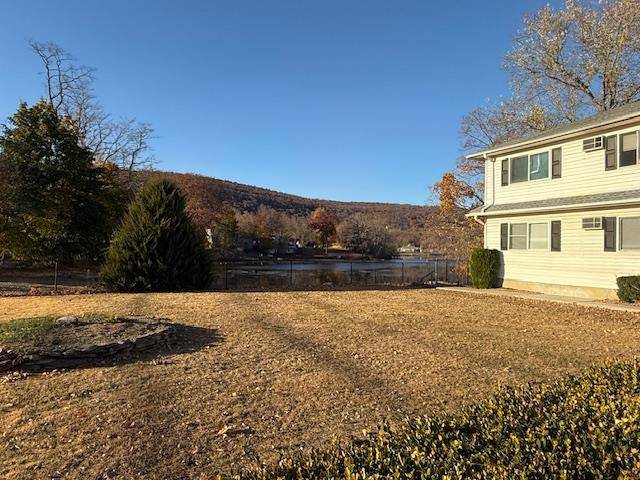 Greenwood Lake, NY 10925,3 Shore DR #6