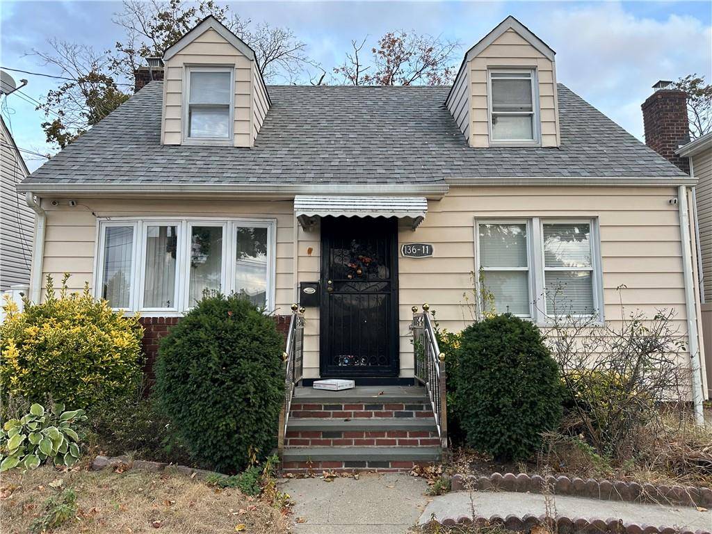 Laurelton, NY 11413,136-11 220th PL