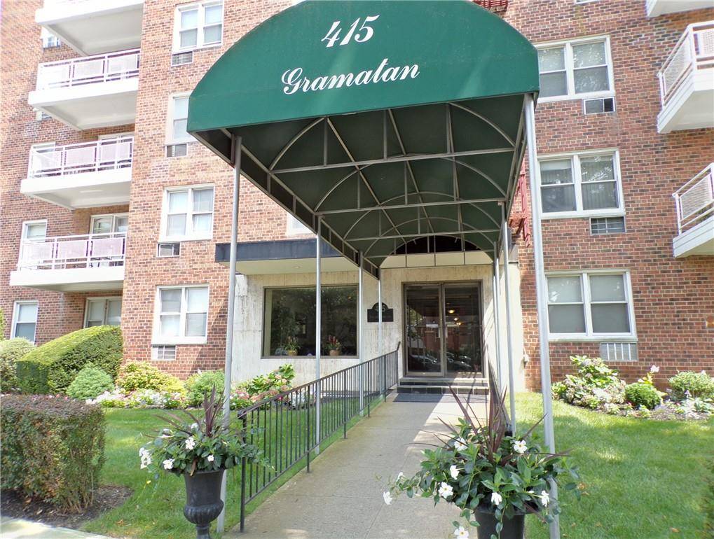 Mount Vernon, NY 10552,415 Gramatan AVE #3E