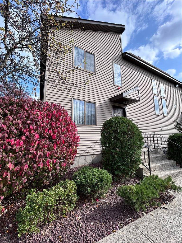 Nanuet, NY 10954,135 West Nyack RD #126