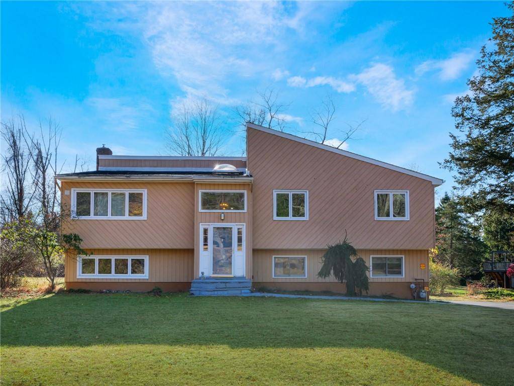 Suffern, NY 10901,1 Thornbrook LN