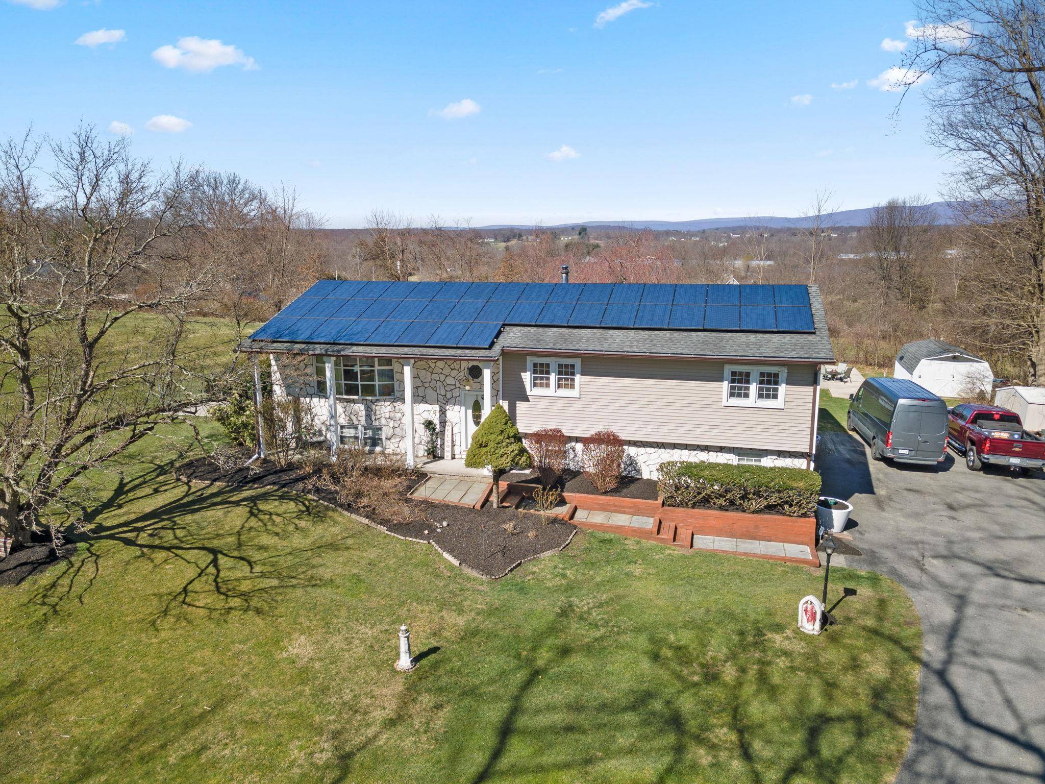 Walden, NY 12586,88 Lake Osiris RD