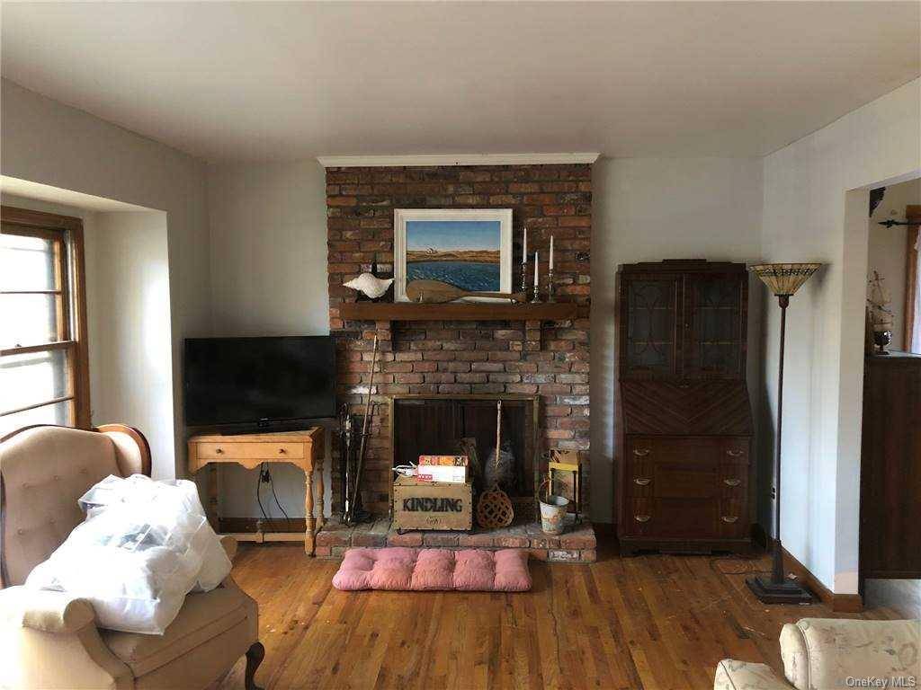 Southampton, NY 11968,49 Shrubland RD
