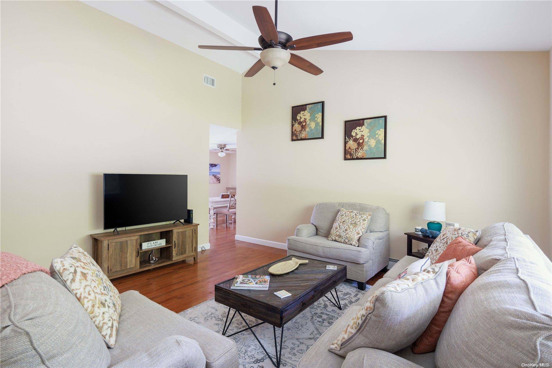 Laurel, NY 11948,400 Wells RD
