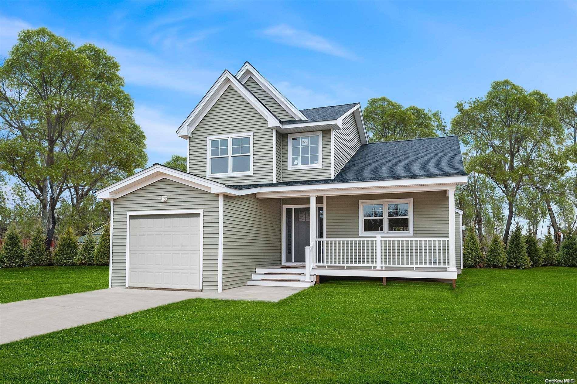 Riverhead, NY 11901,450 Middle #11