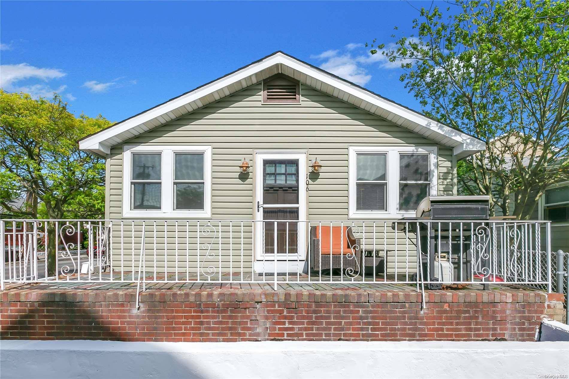 Long Beach, NY 11561,106 Oregon ST