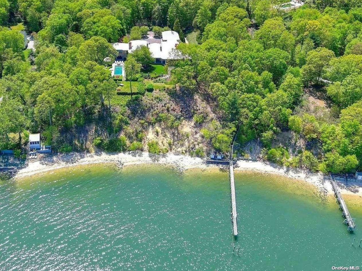 Laurel Hollow, NY 11771,60 Weld Gilder RD