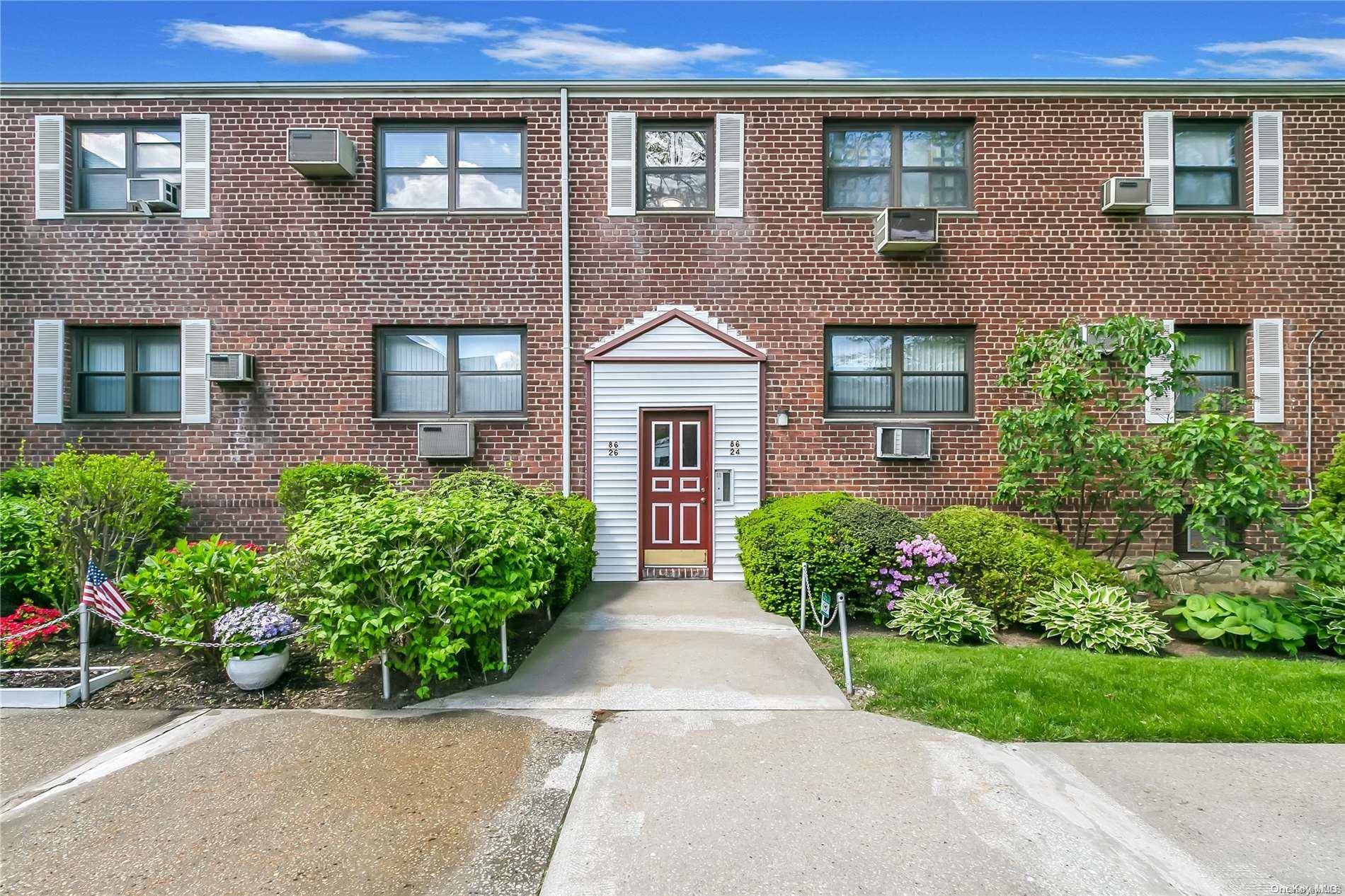 Howard Beach, NY 11414,86-26 155 AVE #1