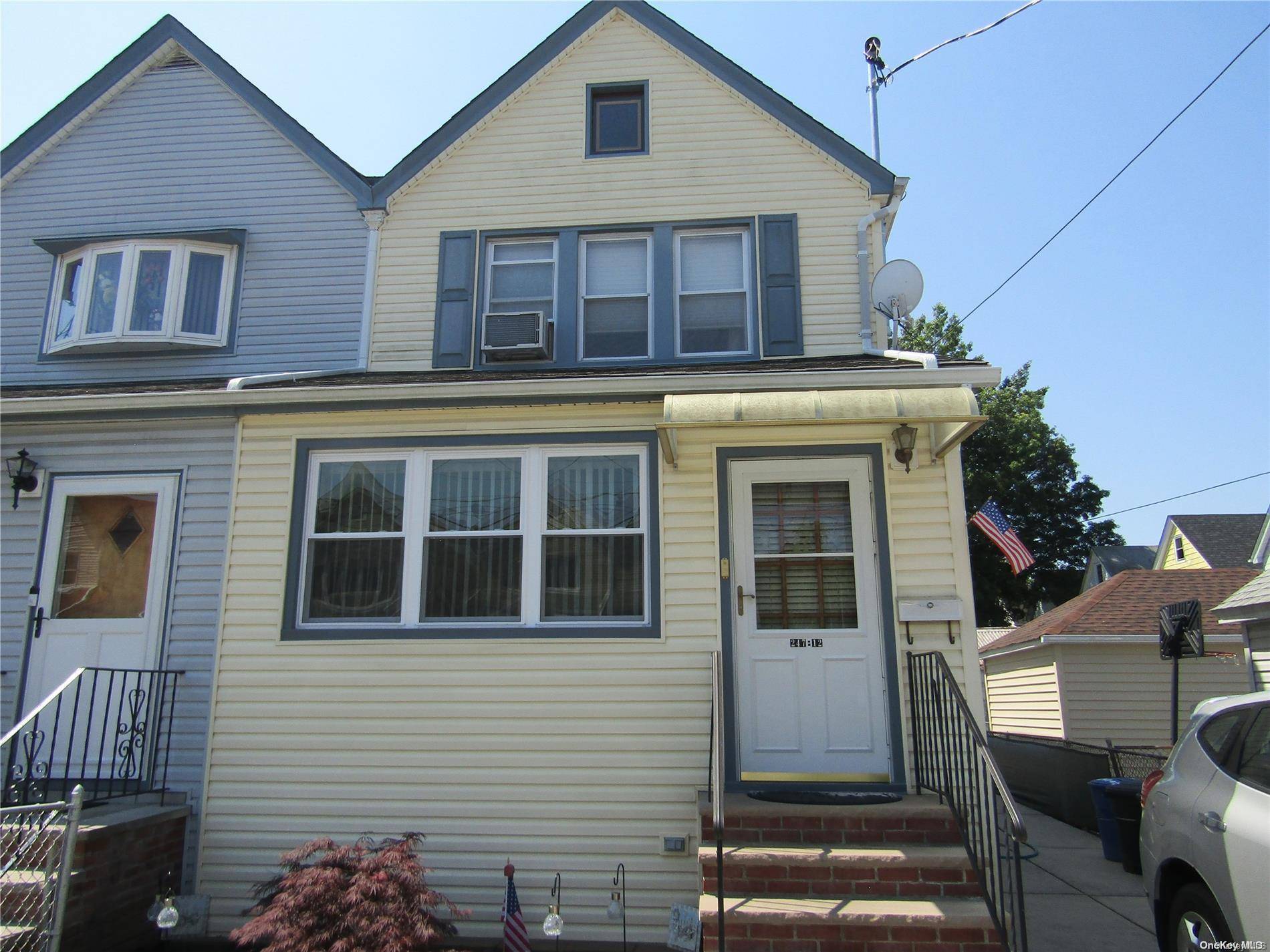 Bellerose, NY 11426,247-12 89th AVE