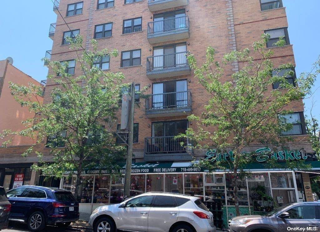 Brooklyn, NY 11215,599 4th Avenue #5C