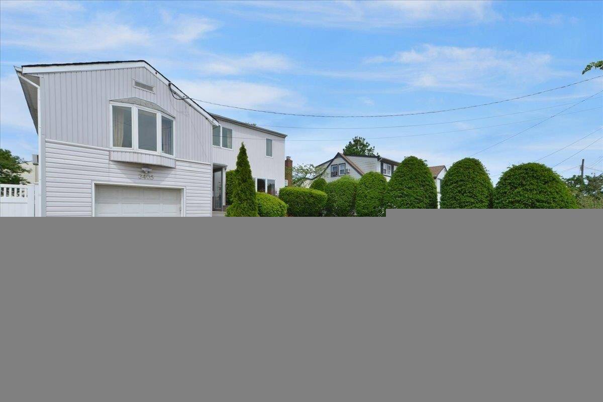 Oceanside, NY 11572,3405 Woodward ST