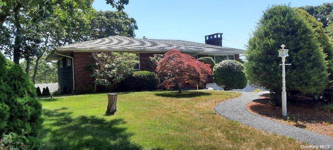 Hampton Bays, NY 11946,4 Fort Hill RD