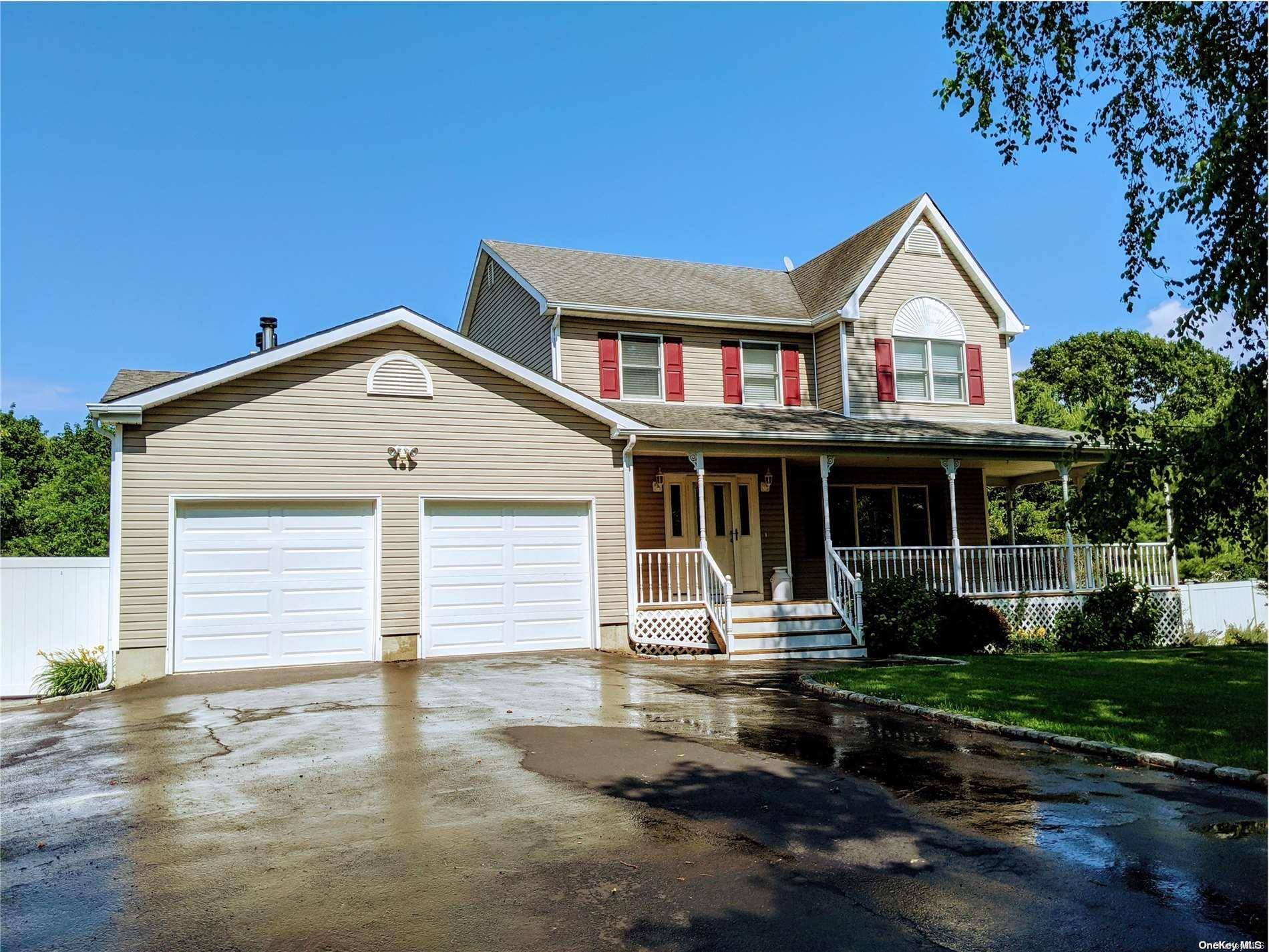 Riverhead, NY 11901,90 Sunup TRL