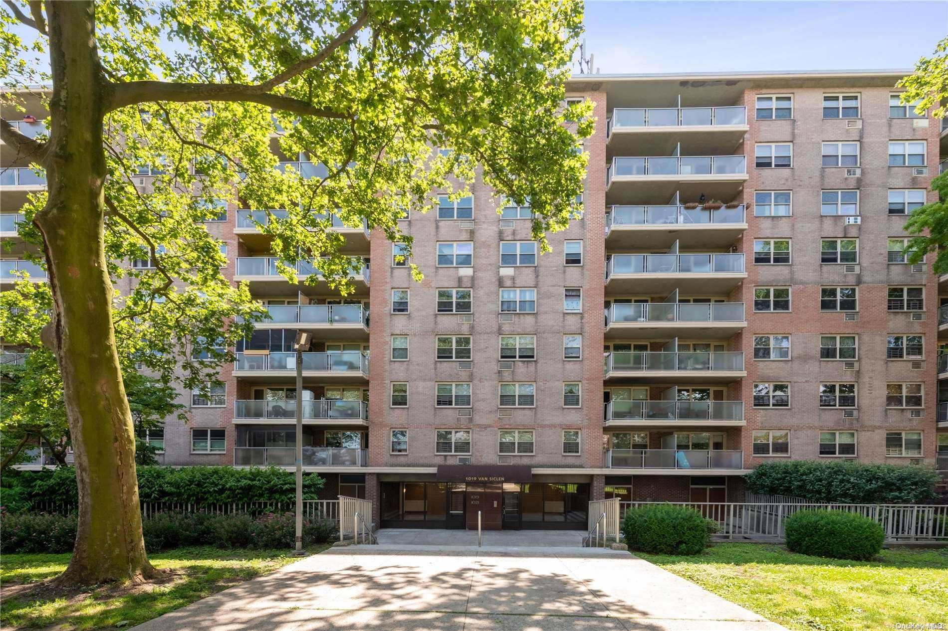 Brooklyn, NY 11207,1019 Van Siclen AVE #98G