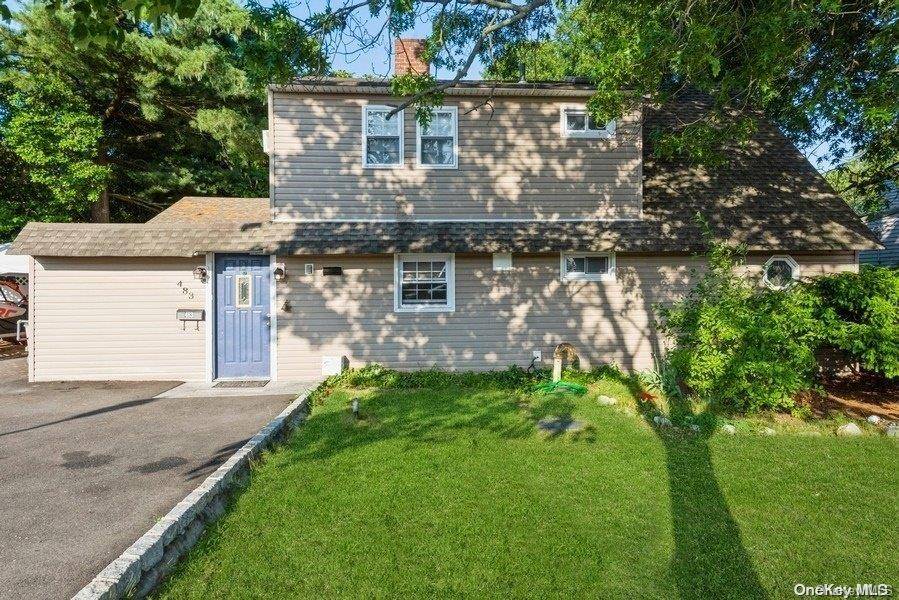 Wantagh, NY 11793,483 Sand Hill RD