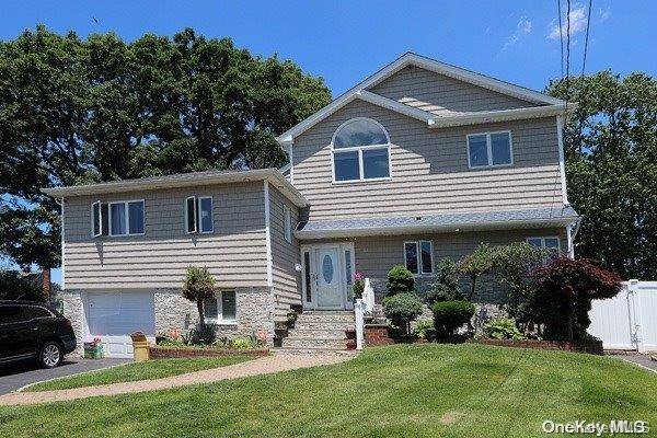 Massapequa Park, NY 11762,14 Robin TER