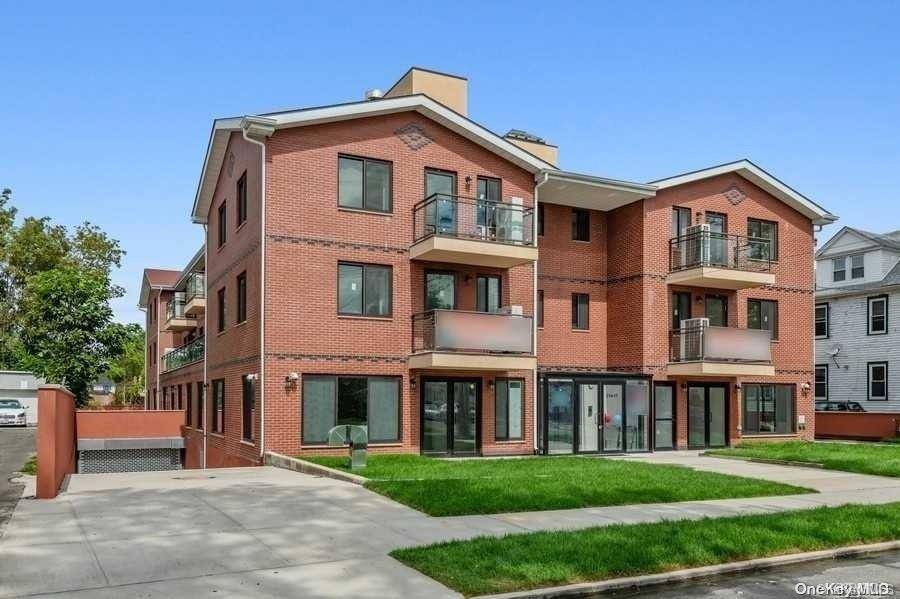 Bayside, NY 11361,214-11 35th AVE #2B