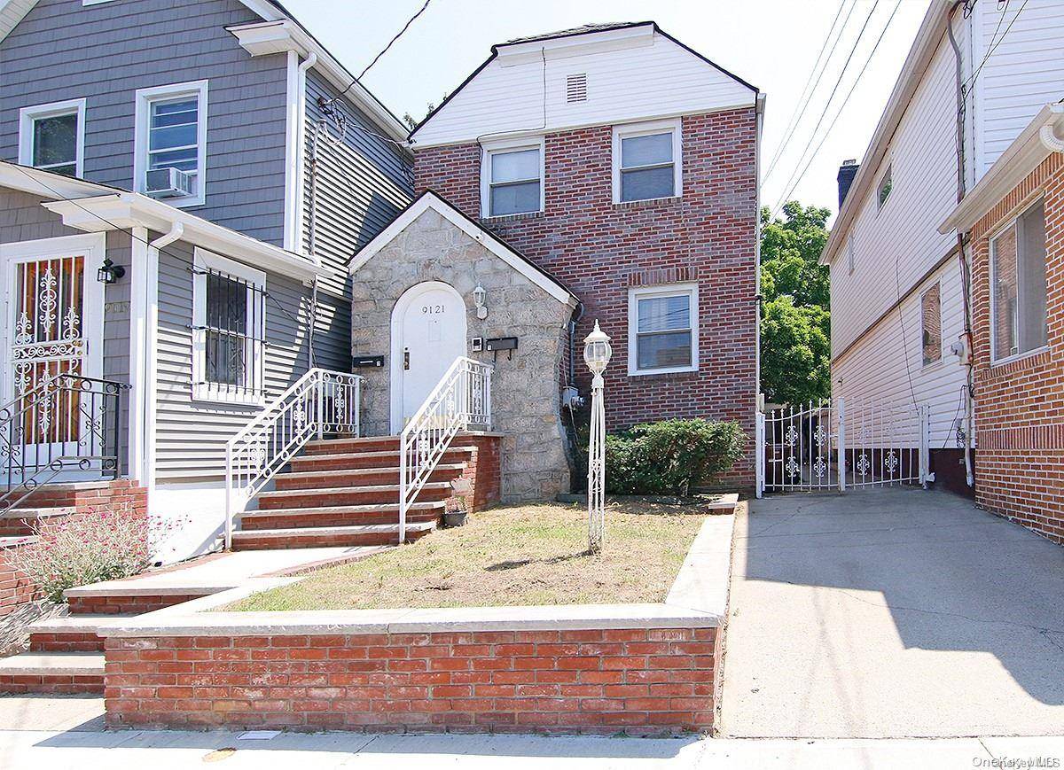 Woodhaven, NY 11421,91-21 81 ST