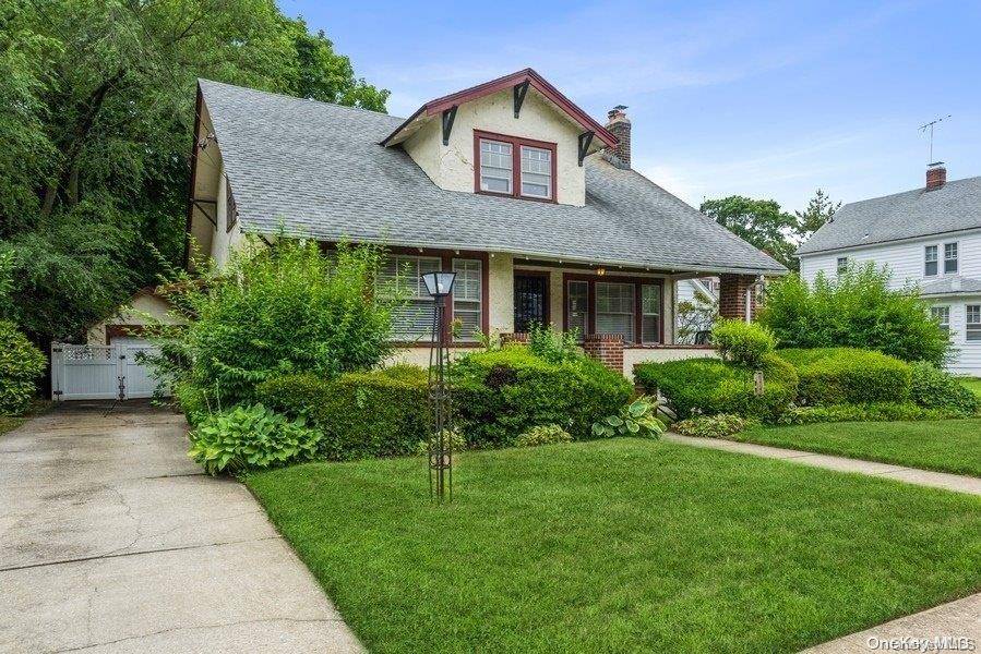 Baldwin, NY 11510,2058 Ambrose Place