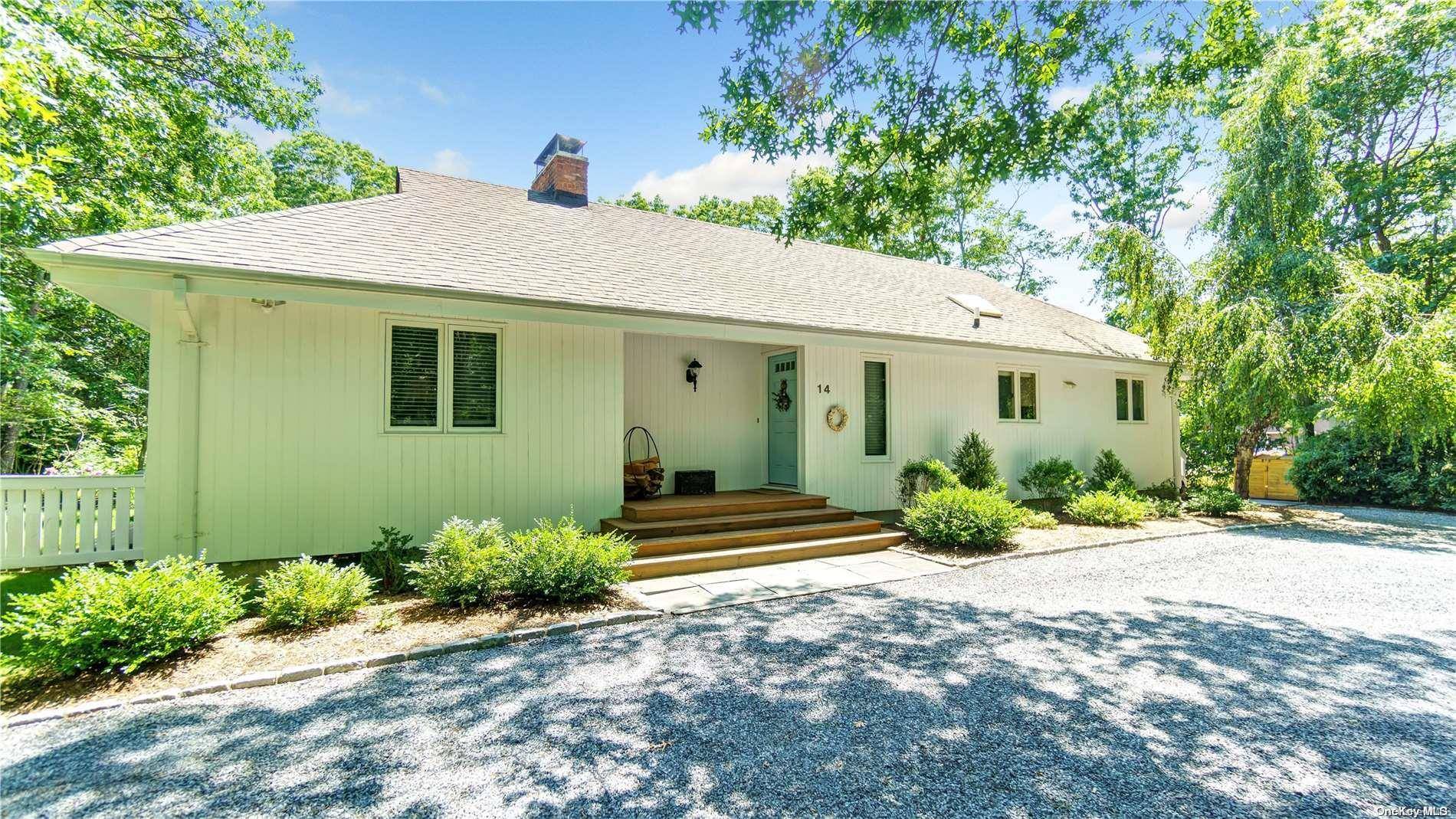 Westhampton, NY 11977,14 North Quarter RD