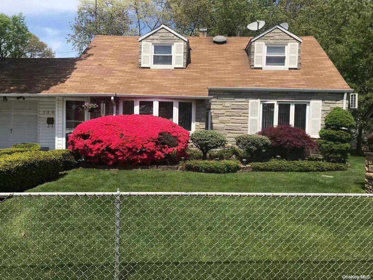 Valley Stream, NY 11580,1260 Bretton RD