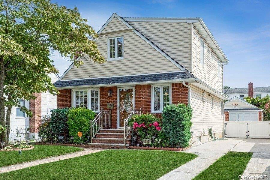 New Hyde Park, NY 11040,1020 N 3rd ST