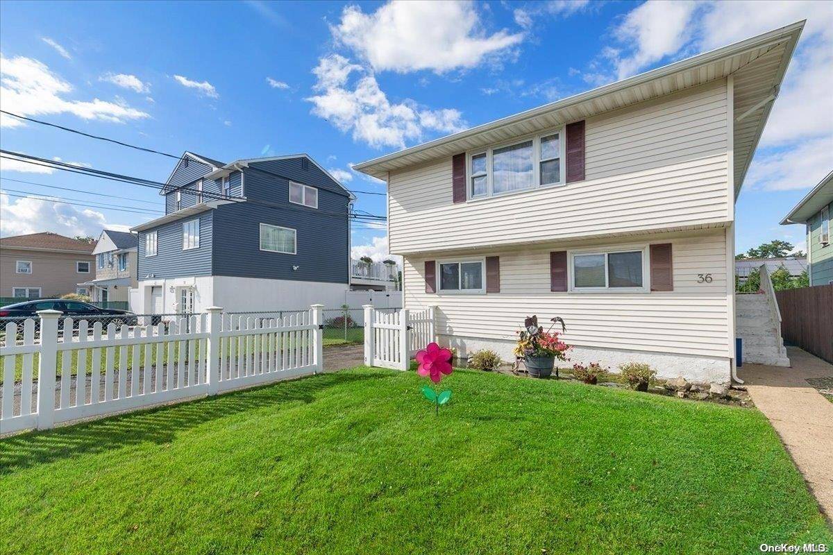 Island Park, NY 11558,36 Radcliffe RD