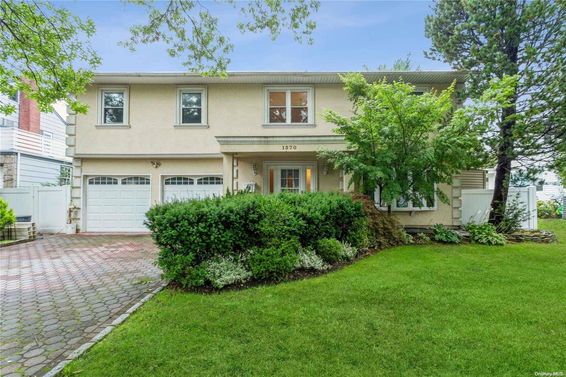 Hewlett, NY 11557,1370 Noel AVE