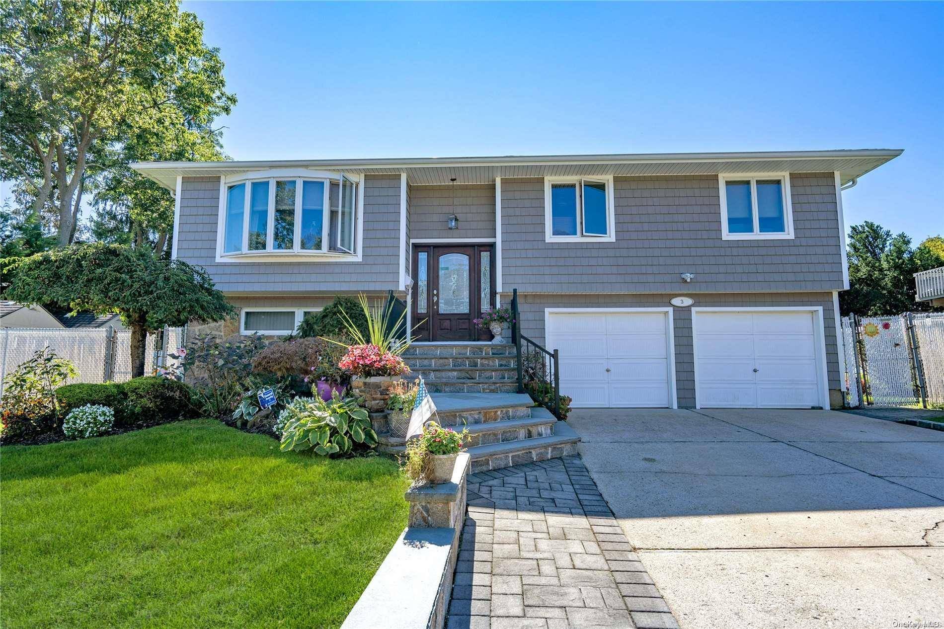 Old Bethpage, NY 11804,3 Lido PL