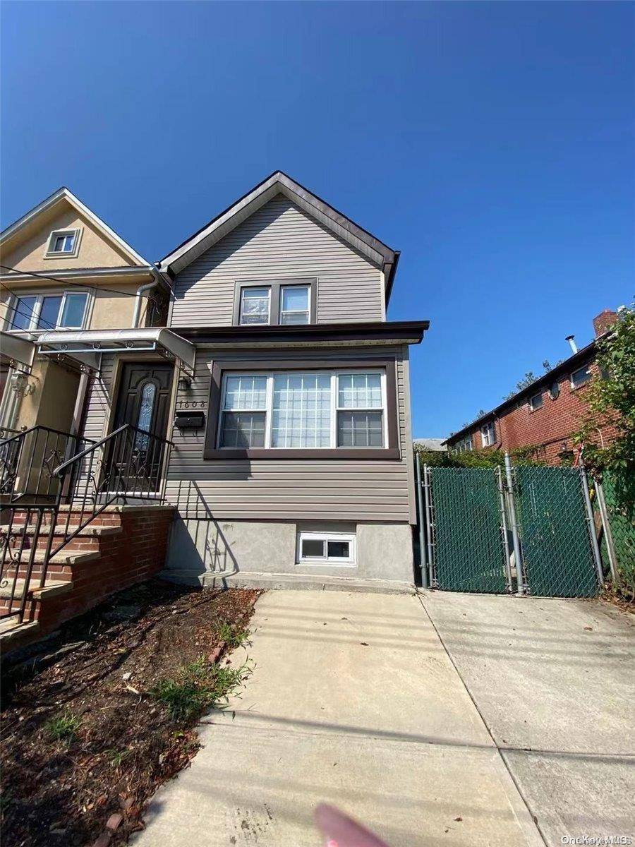 Fresh Meadows, NY 11366,76-08 164 ST