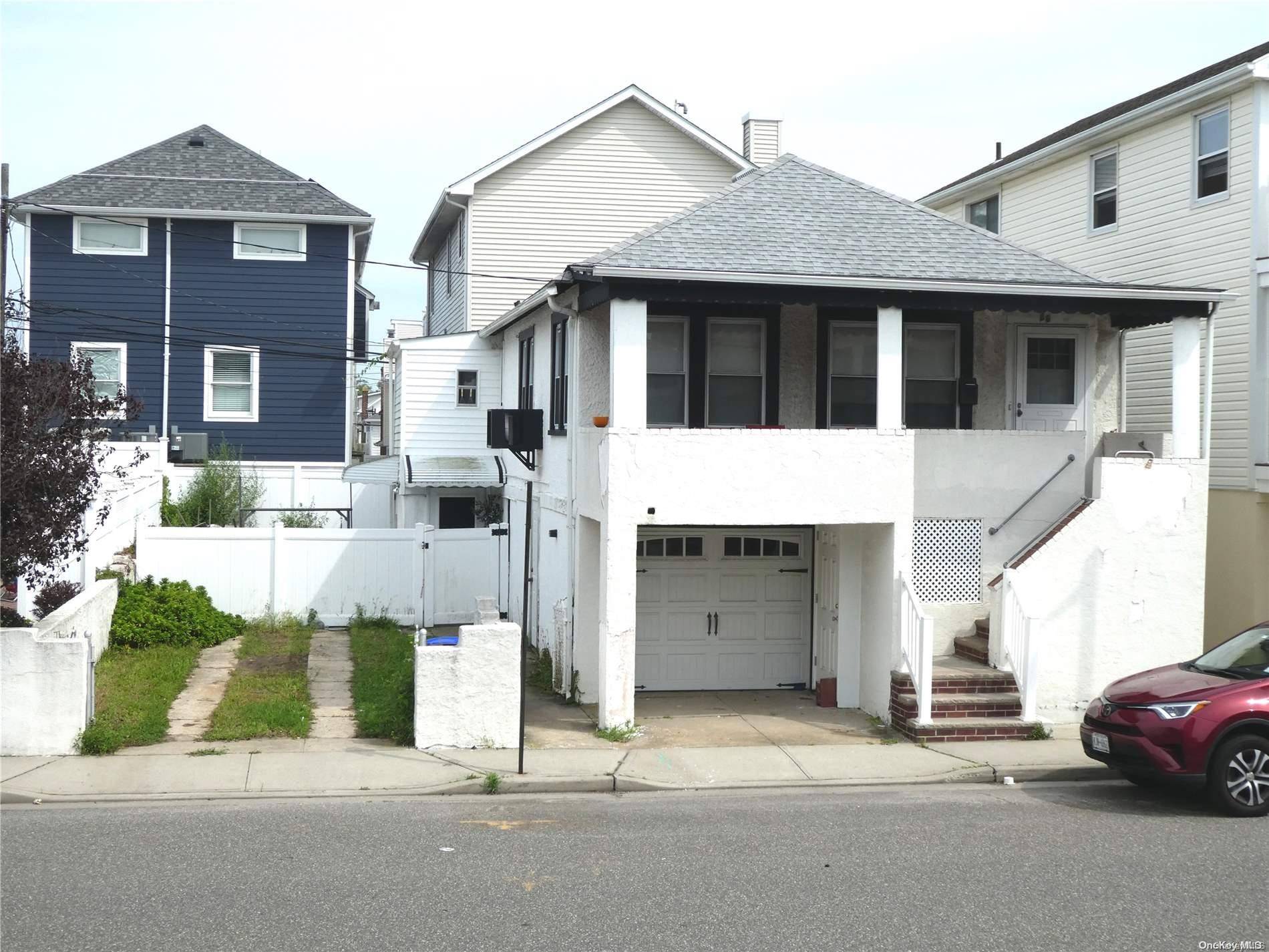 Long Beach, NY 11561,86 Illinois AVE
