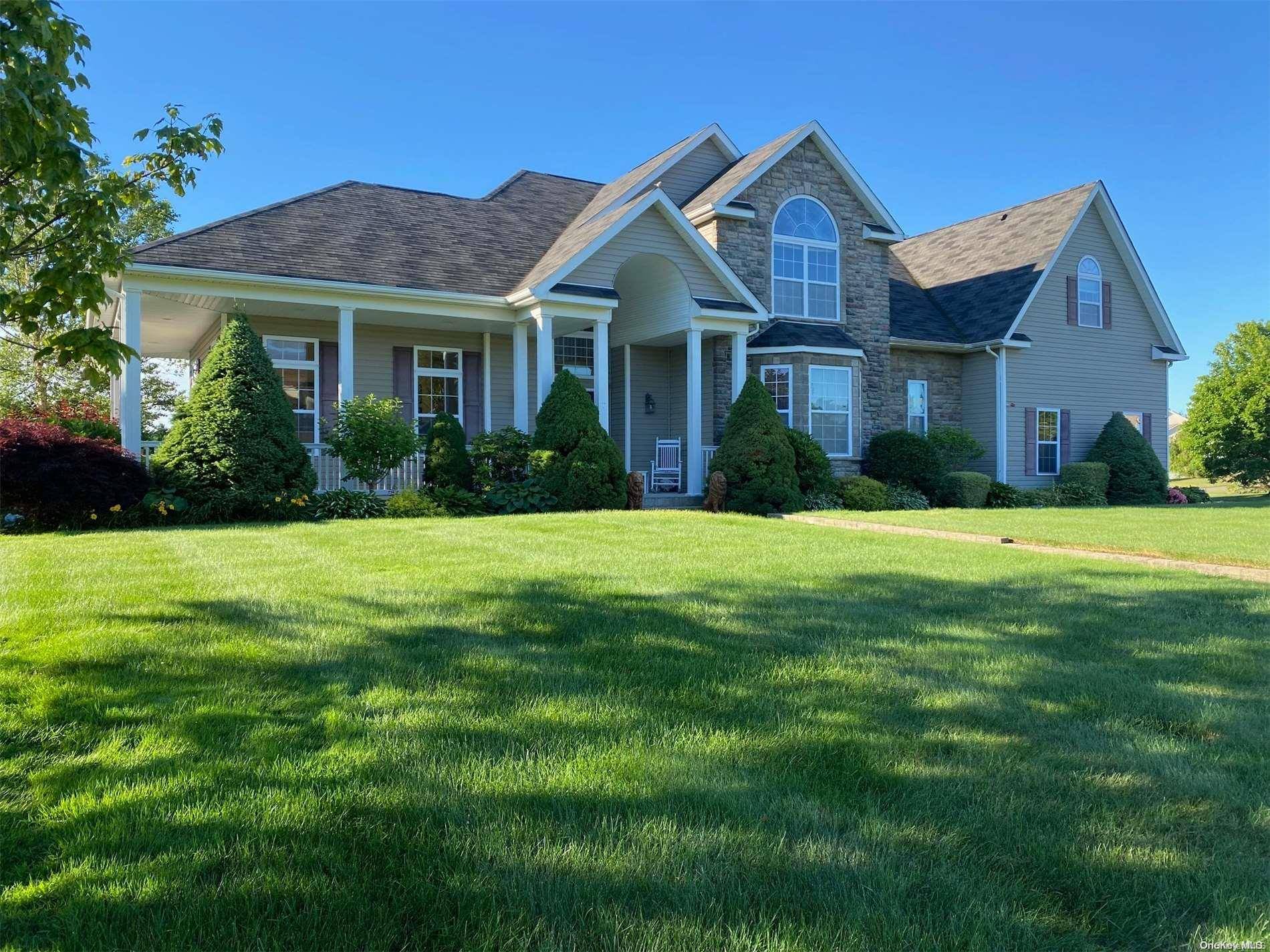 Shoreham, NY 11786,2 Crossfield